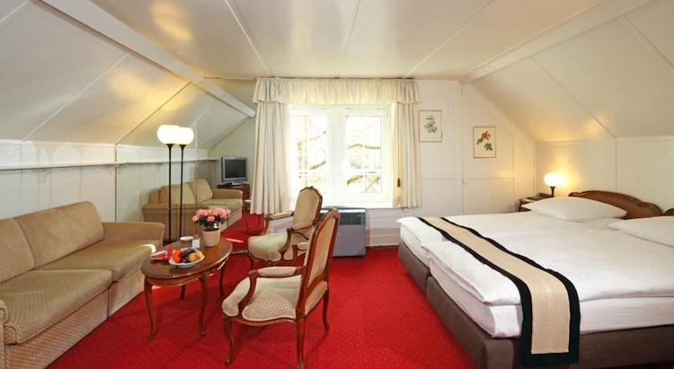 Hotell Swiss Night By Fassbind 3*