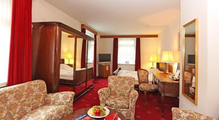 Hotell Swiss Night By Fassbind